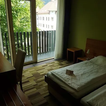 فندق Lambergh Chateau &