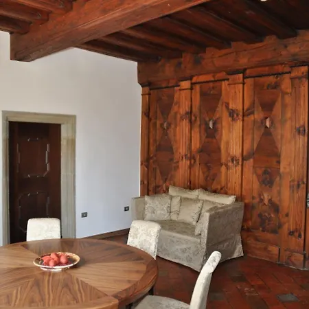Lambergh Chateau & Hotel 4*