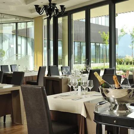Lambergh Chateau & 4*