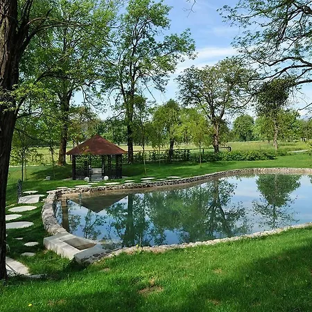 Lambergh Chateau & Hotel Dvorska Vas