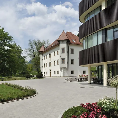 Lambergh Chateau & 4* Dvorska Vas