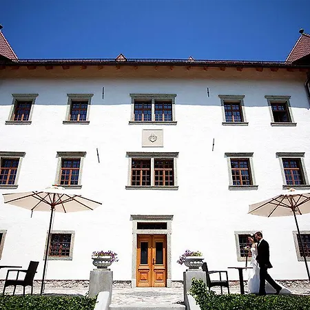 Lambergh Chateau & Dvorska Vas