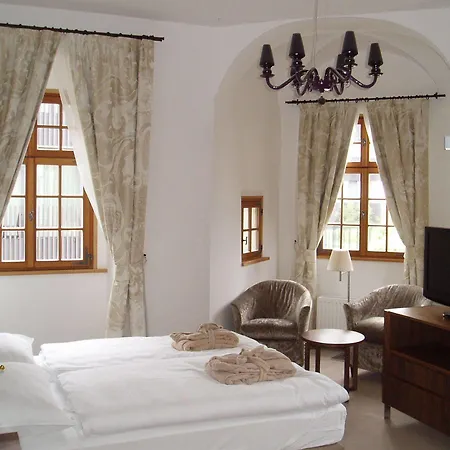 Lambergh Chateau & 4*