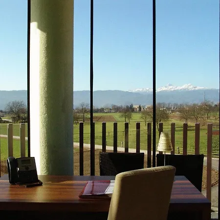 فندق Lambergh Chateau &